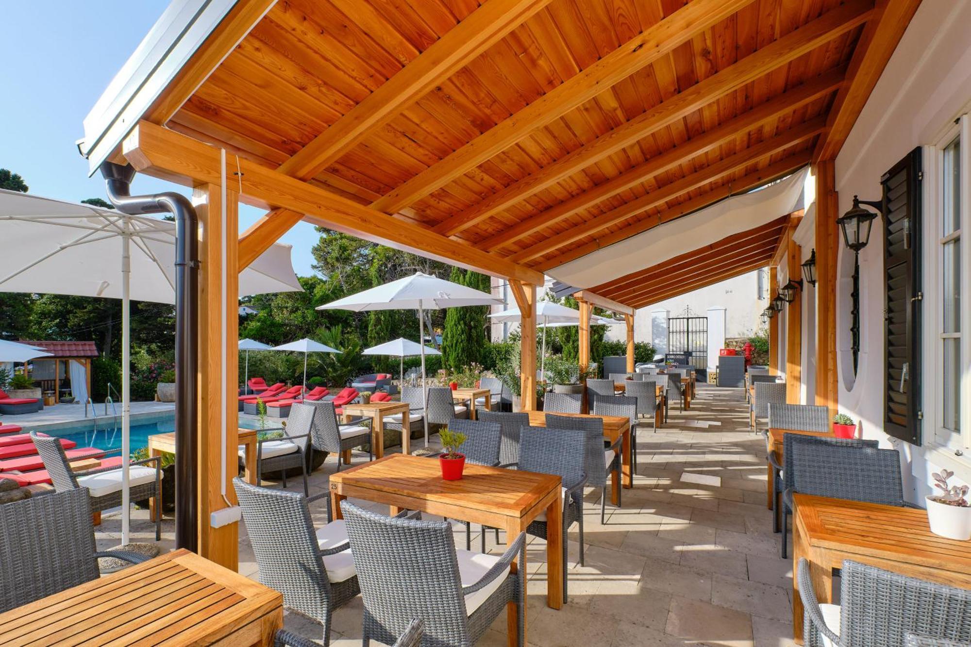 Dolphin Suites Veli Lošinj Exteriör bild