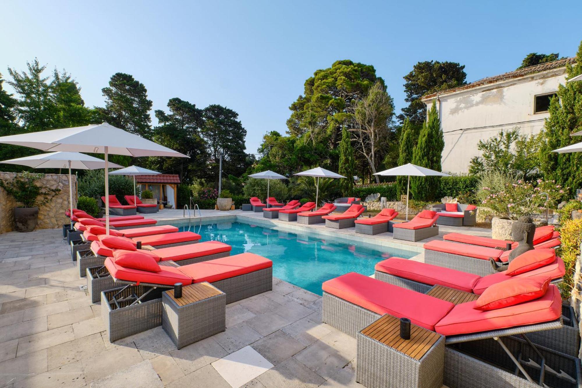 Dolphin Suites Veli Lošinj Exteriör bild